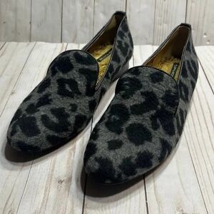 NEW! Size 10.5 B Taryn Rose Gray Fuzzy Animal Print Loafers